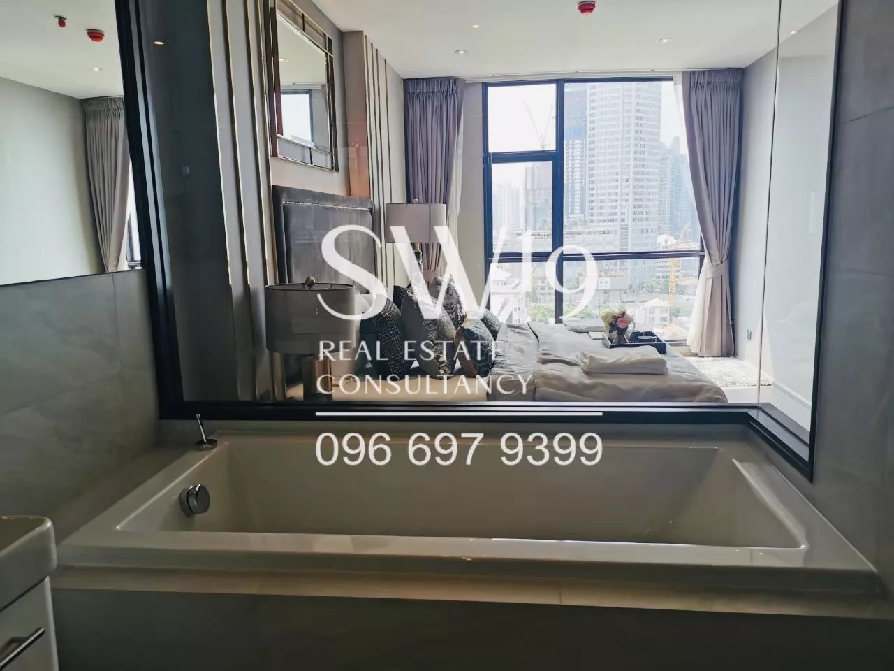 RHYTHM Ekkamai (JJ1437)