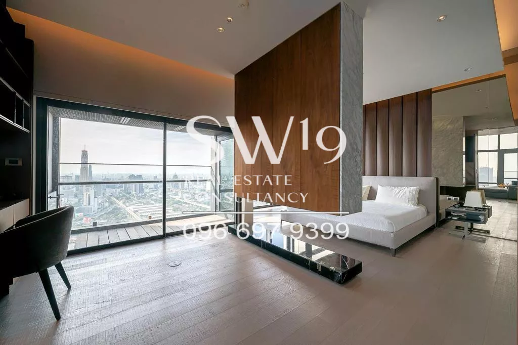 Circle Living Prototype (JJ1440)