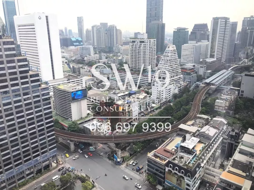 Ashton Silom (JJ1466)