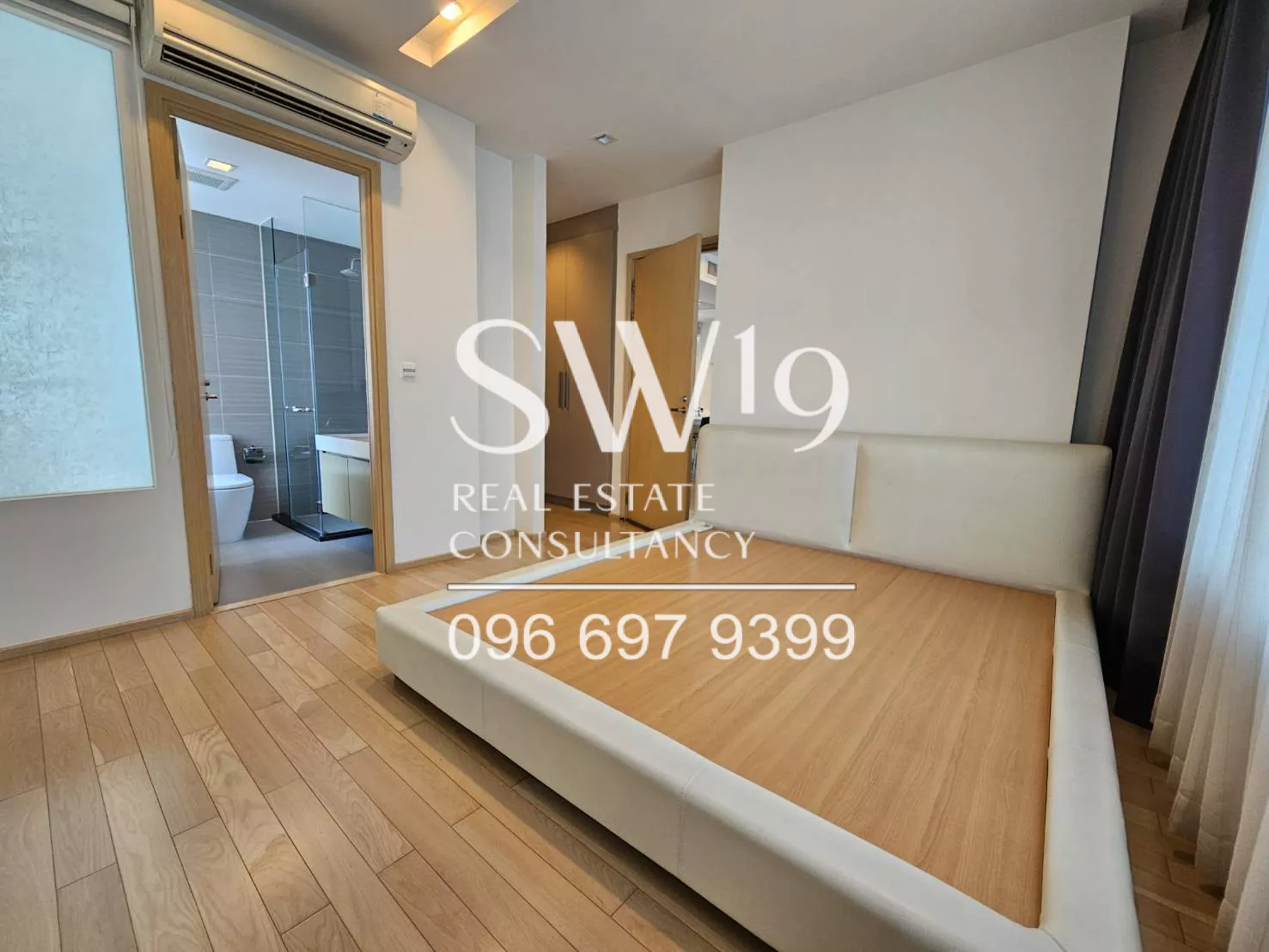 Siri @ Sukhumvit (JJ1506)