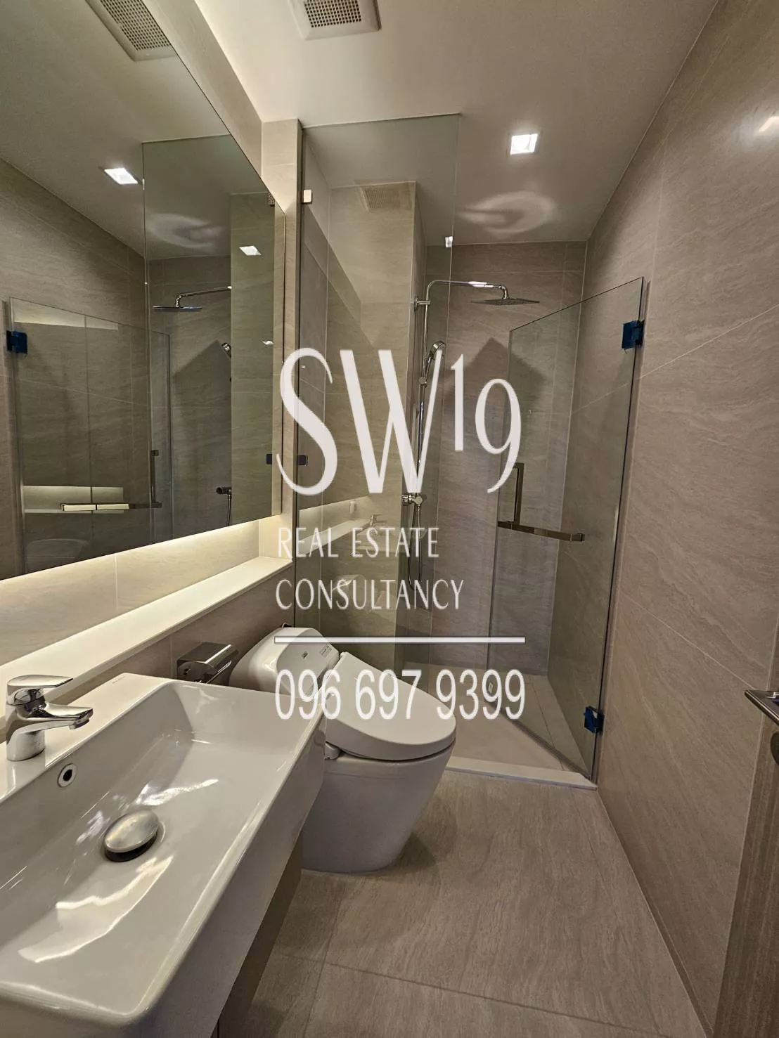 The Address Siam (JJ1537)