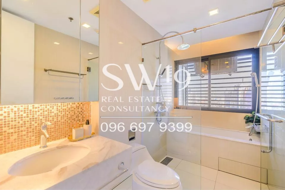 Circle Living Prototype	(JJ1553)