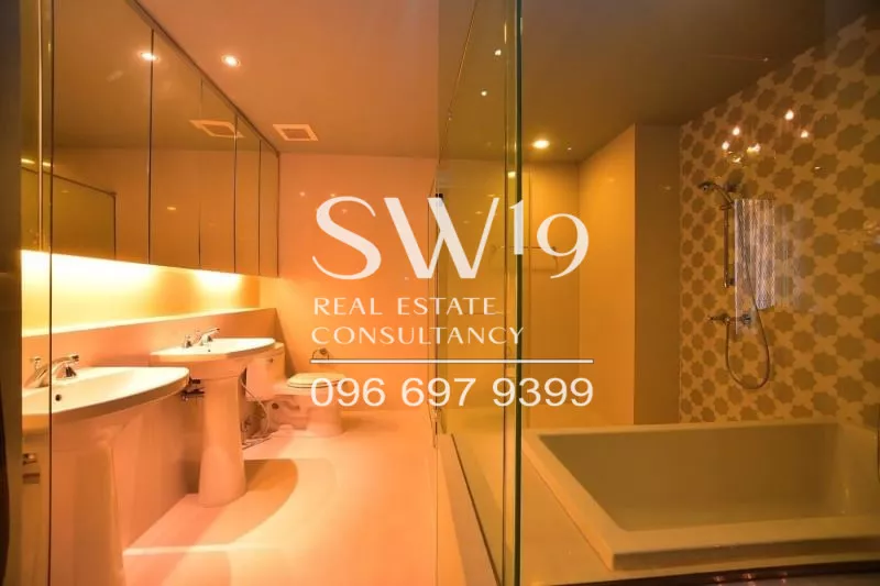 Aguston Sukhumvit 22 (JJ0115)