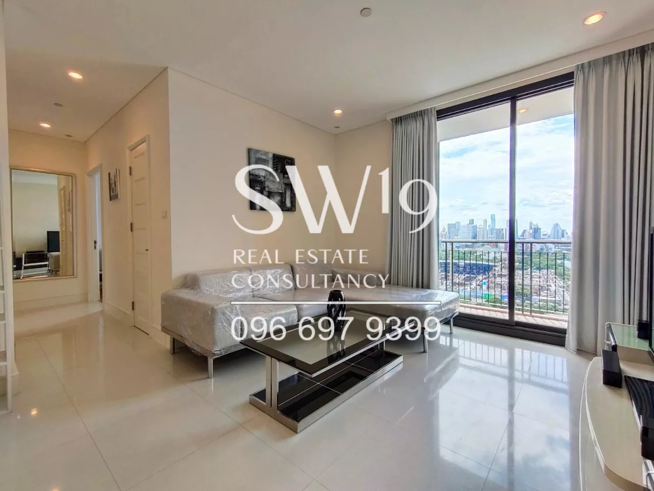 Aguston Sukhumvit 22 (JJ0076)