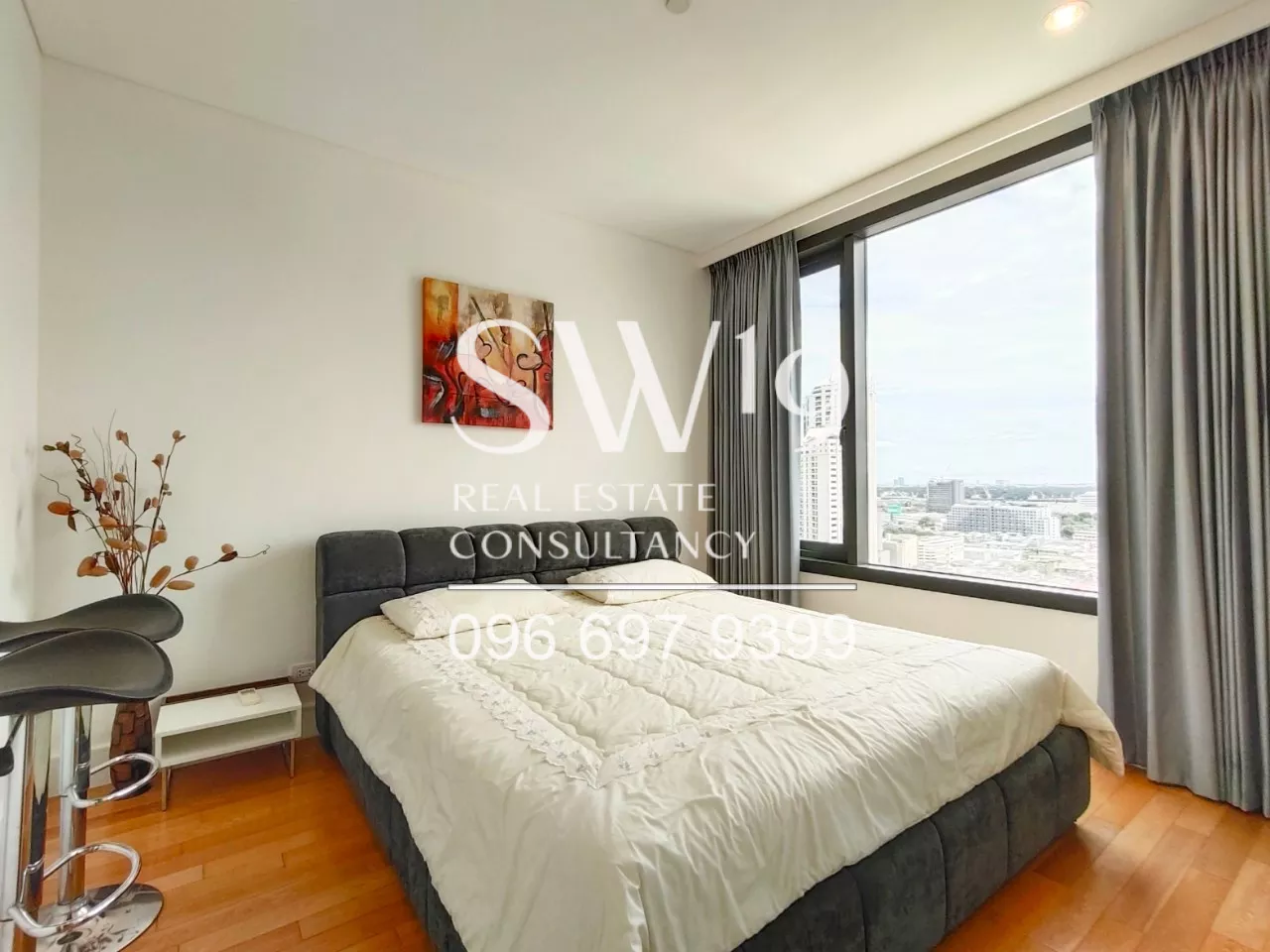 Aguston Sukhumvit 22 (JJ0076)