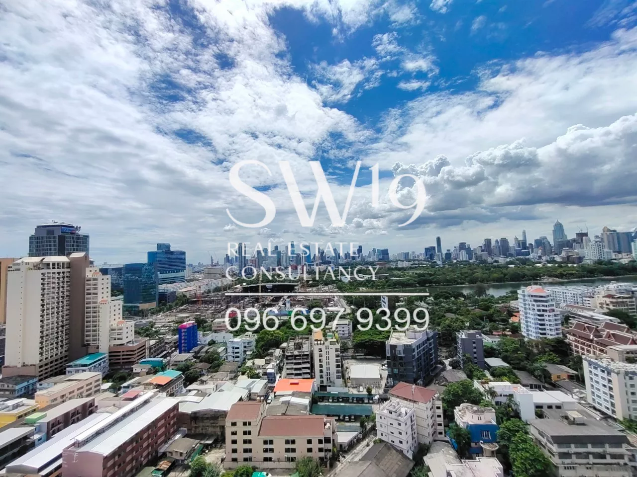 Aguston Sukhumvit 22 (JJ0076)