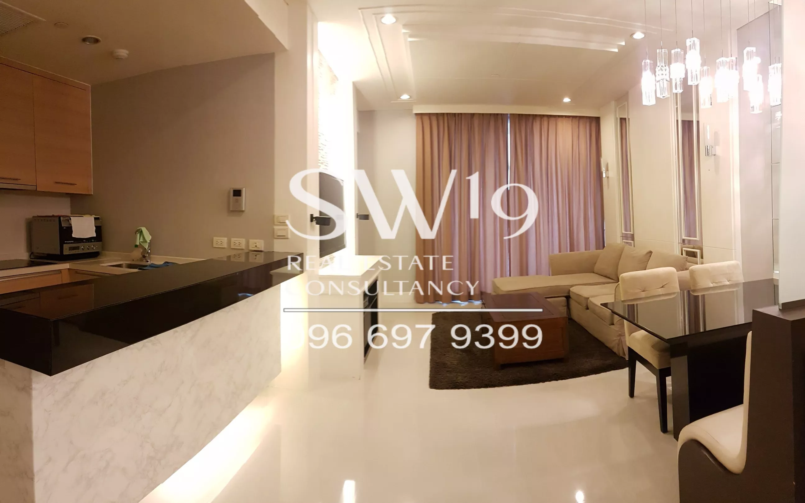 Aguston Sukhumvit 22 (JJ0096)