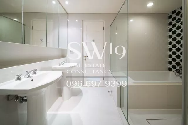 Aguston Sukhumvit 22 (JJ1575)