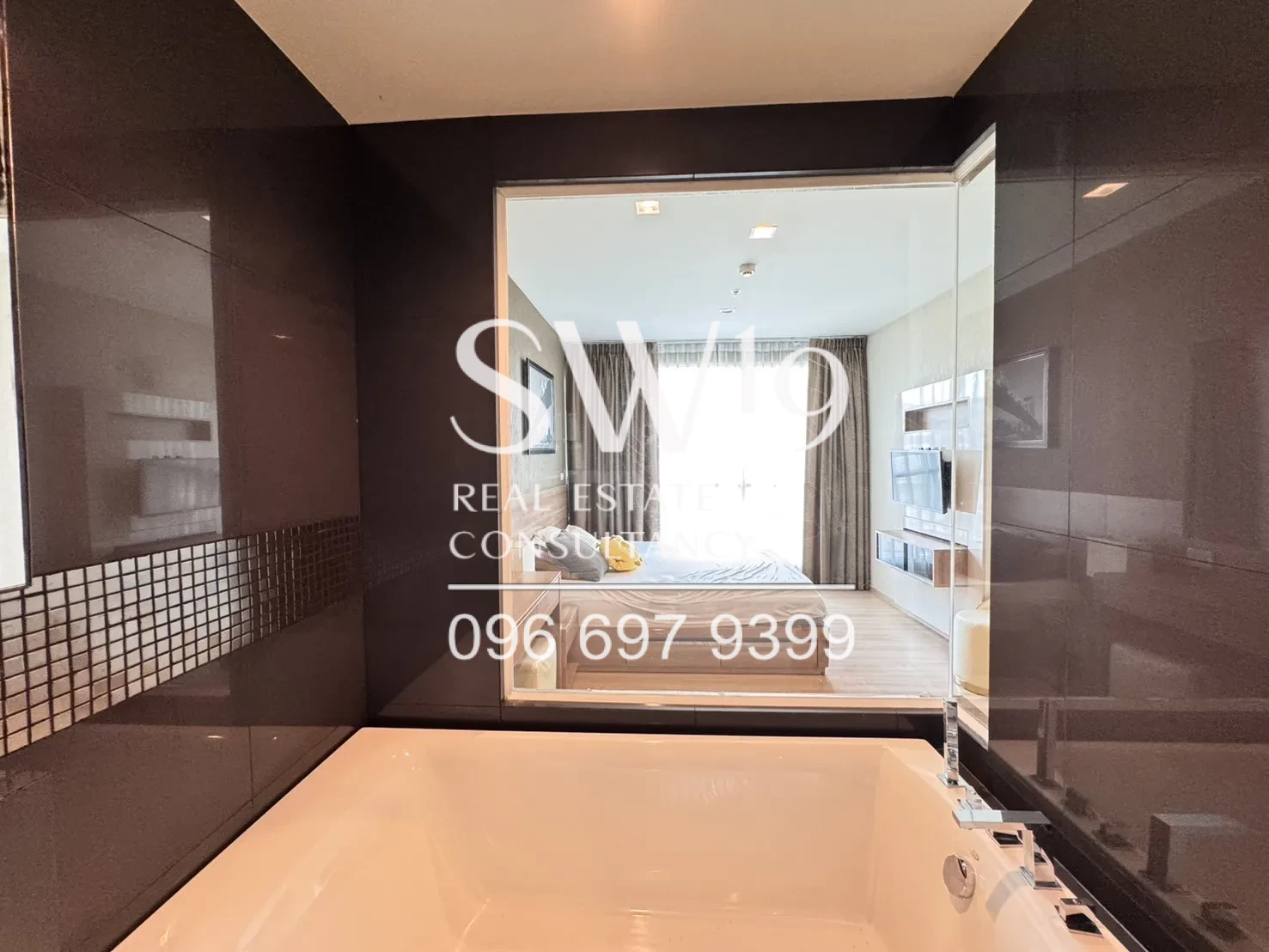 RHYTHM Sathorn (JJ1667)