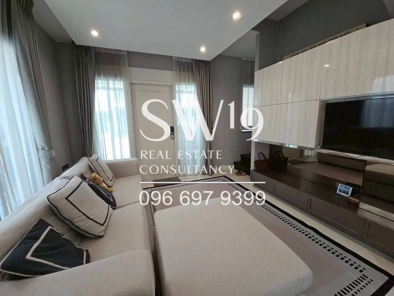 The Landmark Ekamai-Ramindra (JJ1681)