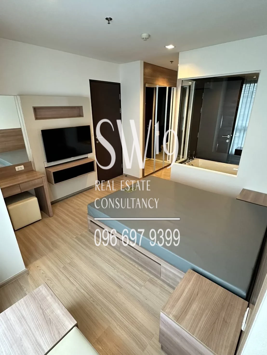 RHYTHM Sathorn (JJ1683)