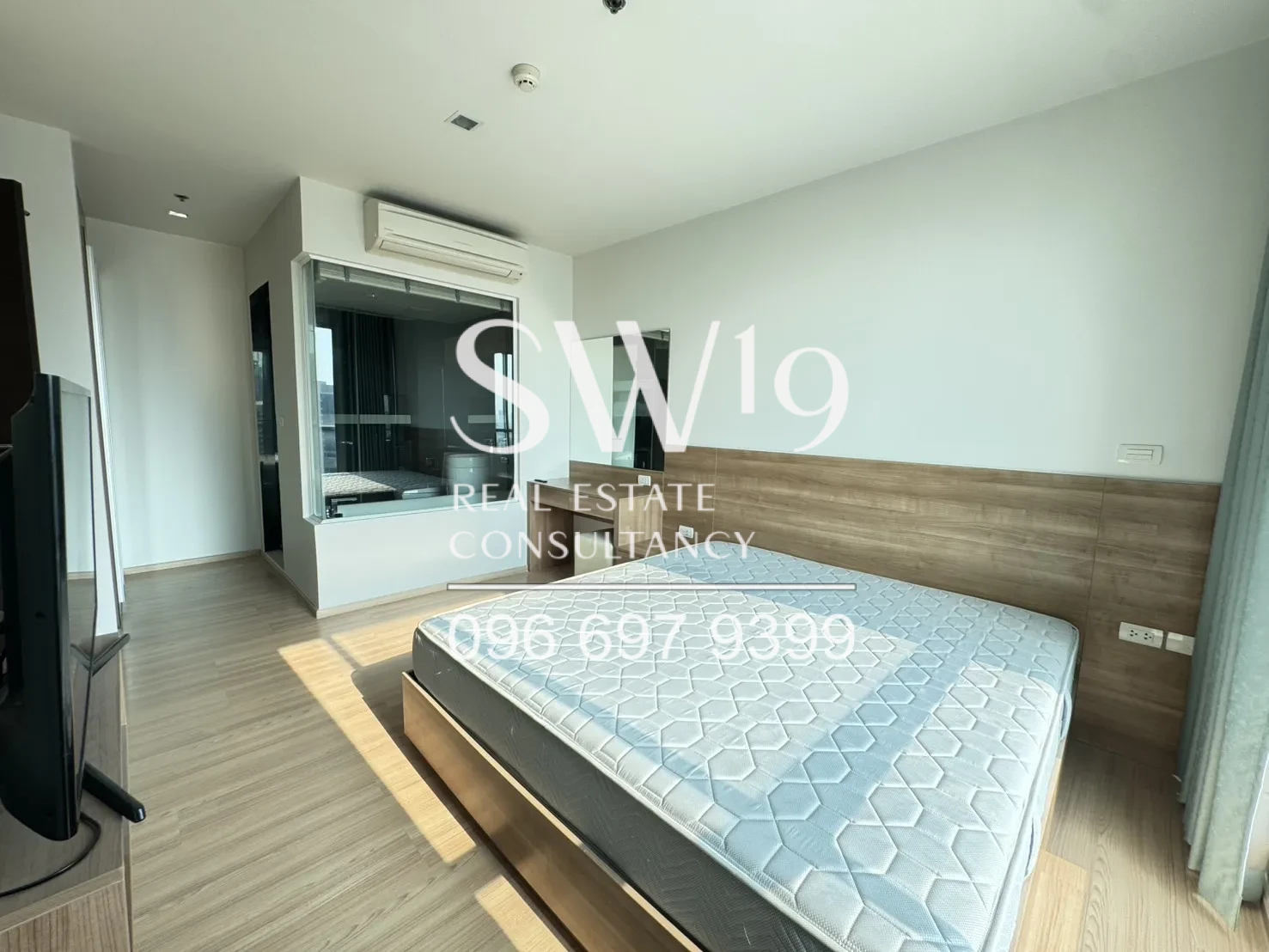 RHYTHM Sathorn (JJ1689)