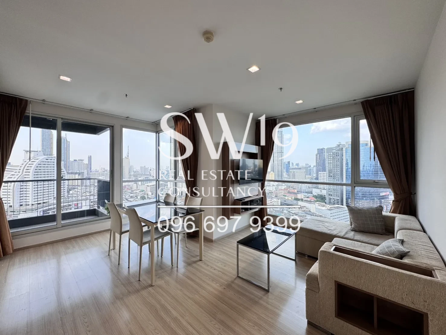 RHYTHM Sathorn (JJ1693)