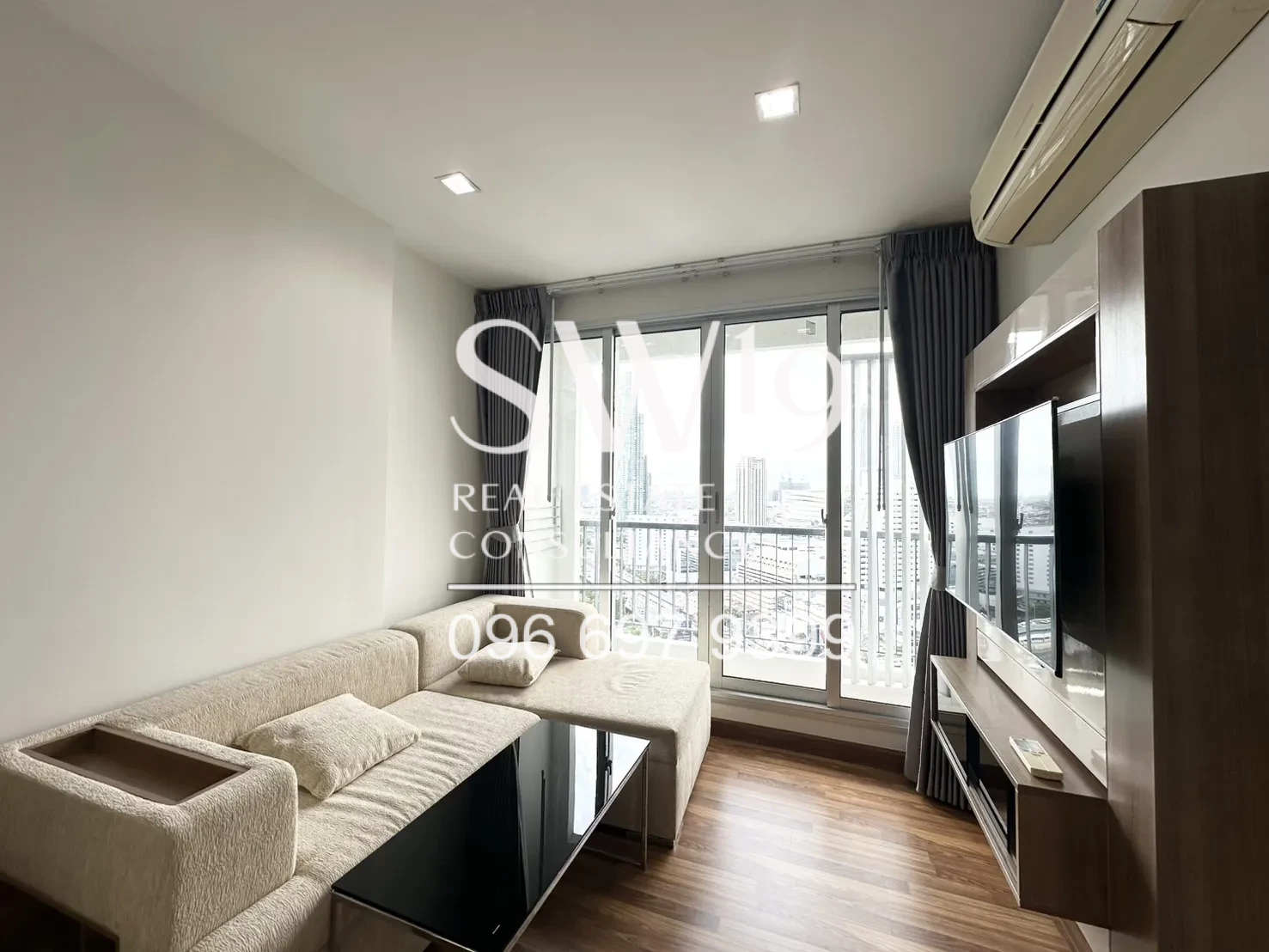 RHYTHM Sathorn (JJ1694)