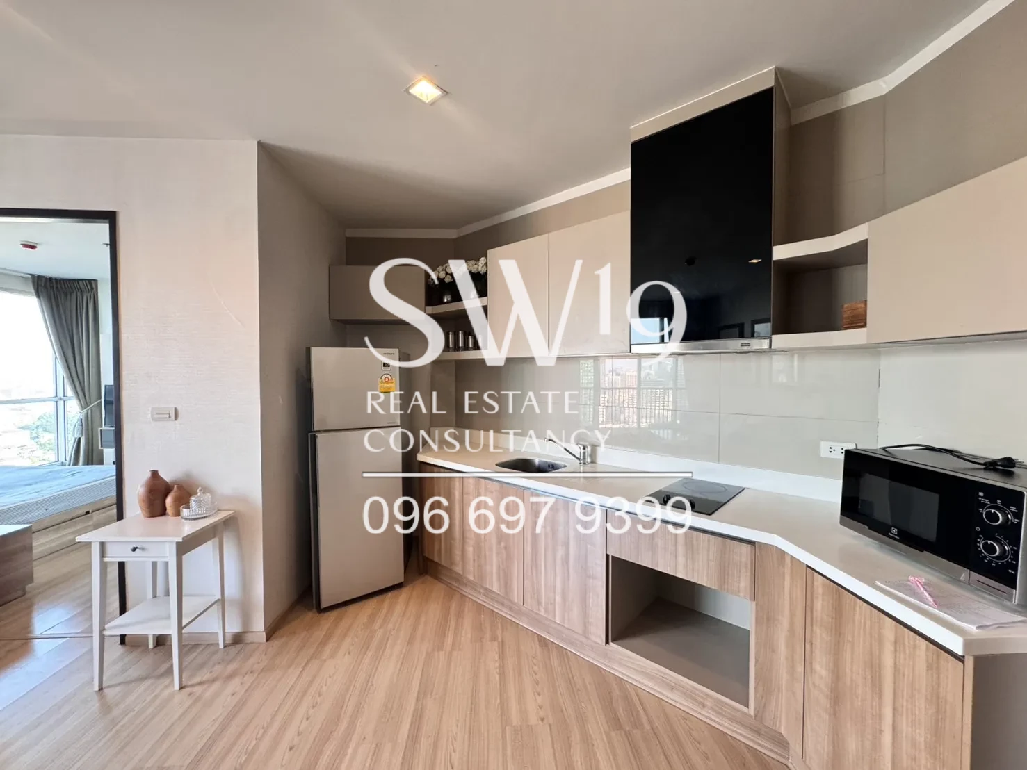 RHYTHM Sathorn (JJ1695)