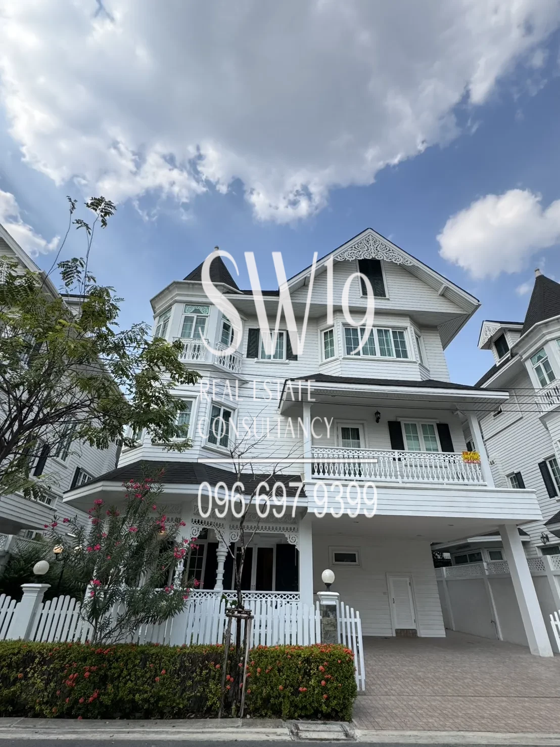 Fantasia Villa 4 (JJ1696)